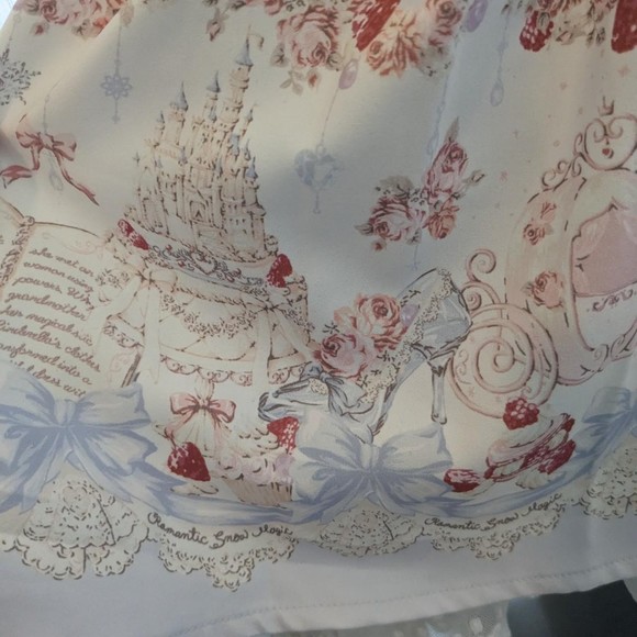 Authentic liz lisa Cinderella macaroon / macaron skort / sukapan in baby blue - Picture 6 of 7